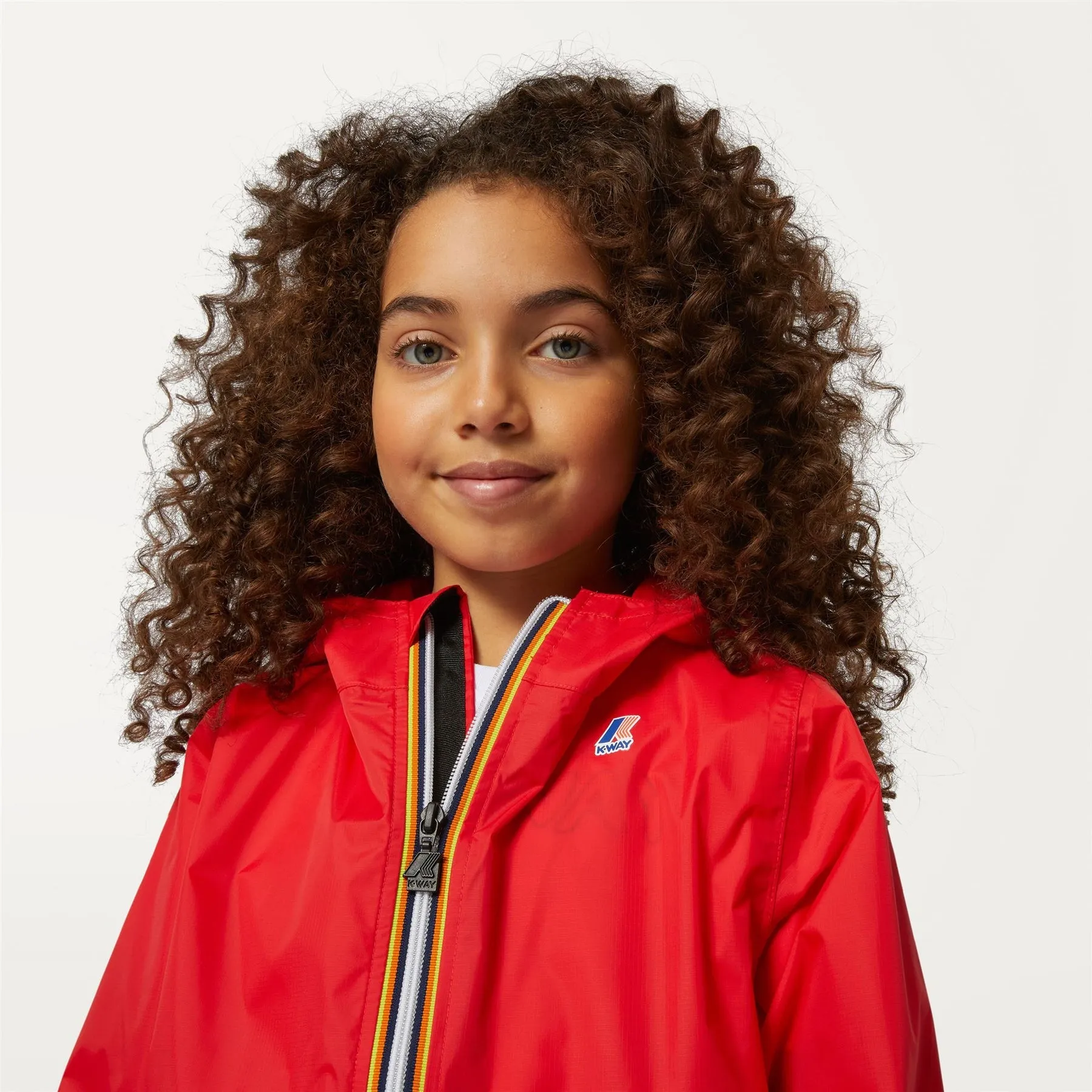 Claude - Kids Packable Full Zip Waterproof Rain Jacket in Red