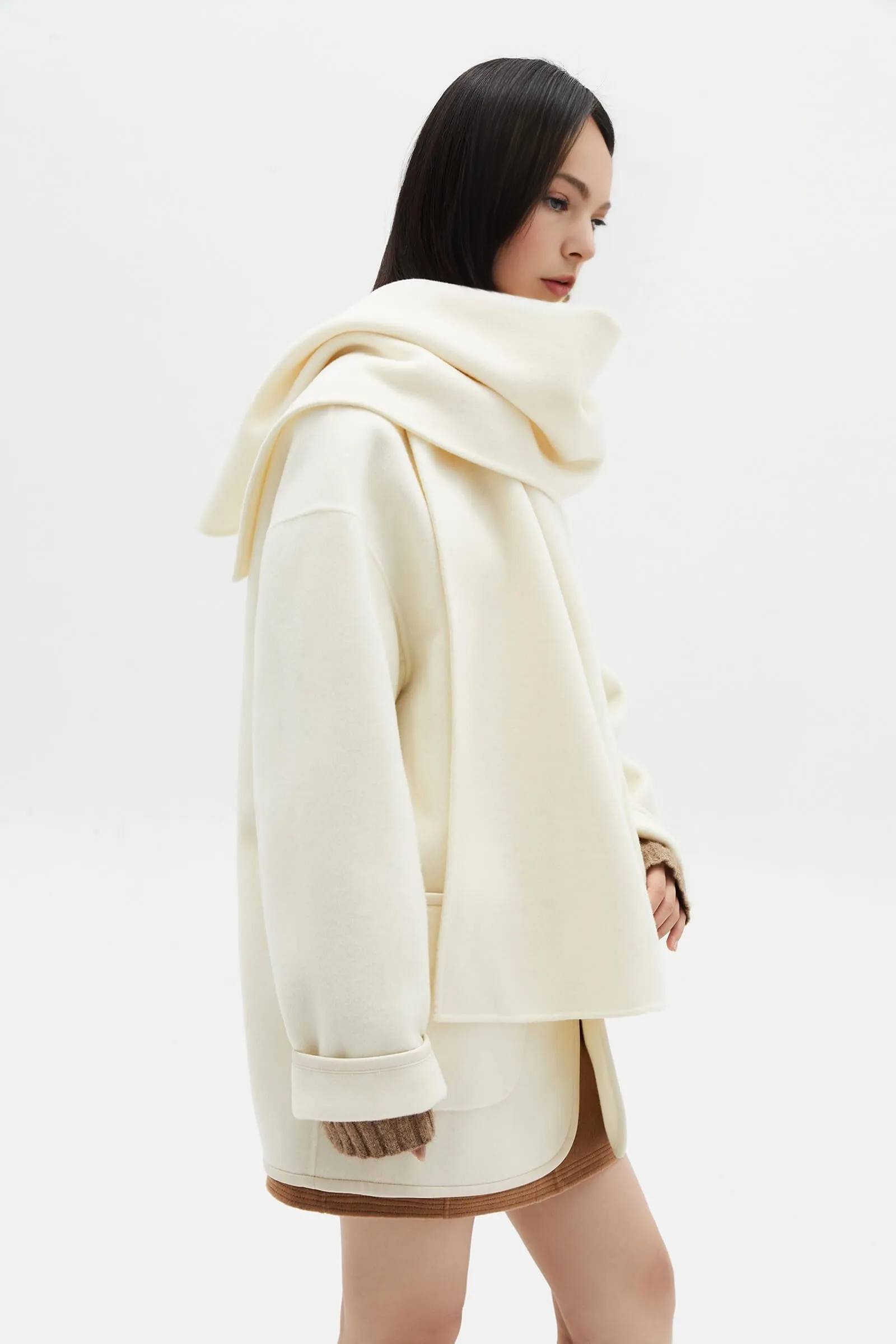 LILY Woolen Coat with Scarf