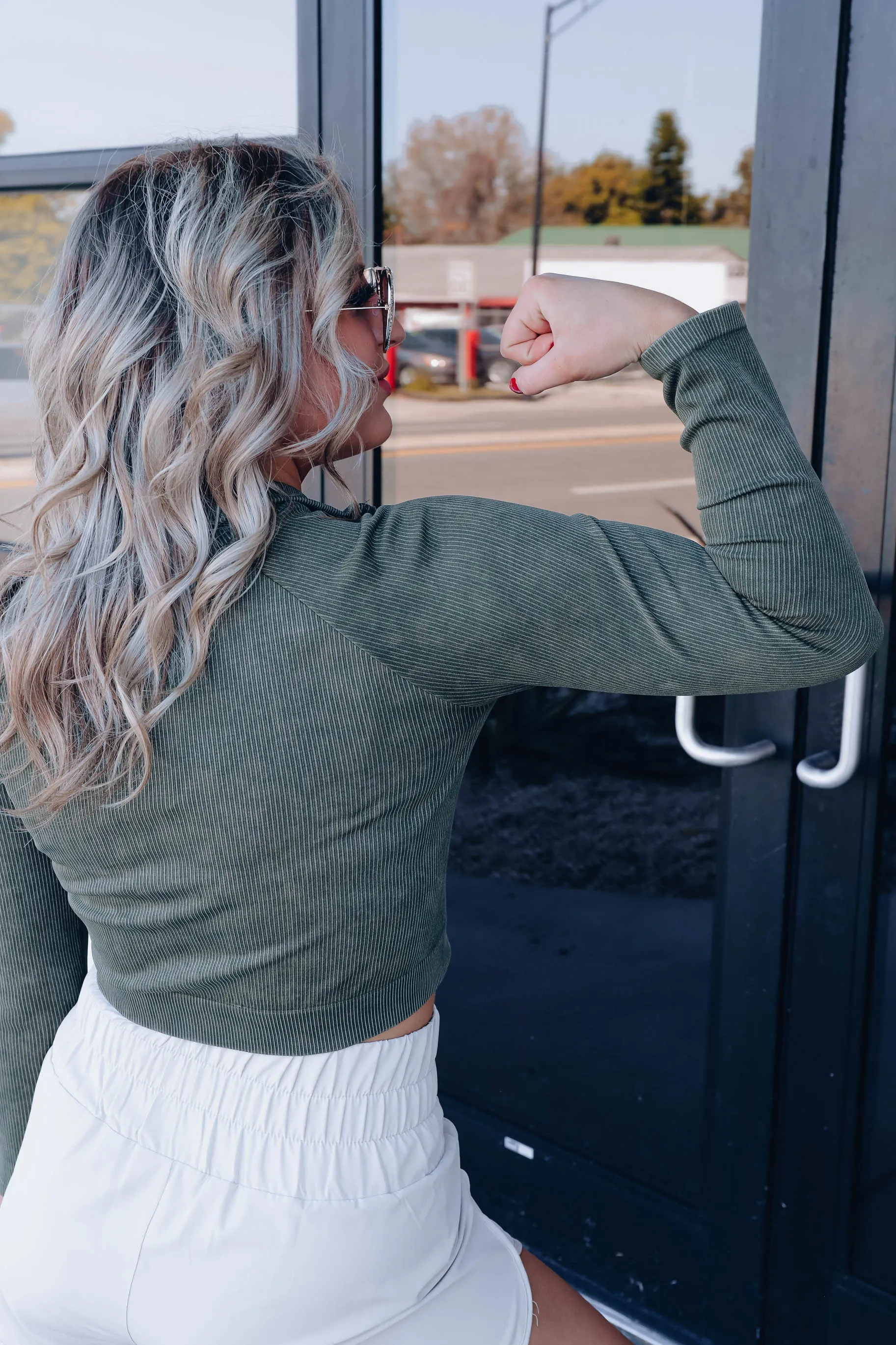 Working On My Fitness Cropped Jacket - Olive